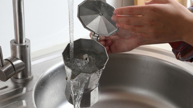 Moka Pot Nasıl Temizlenir? Deterjansız Temizlik Rehberi