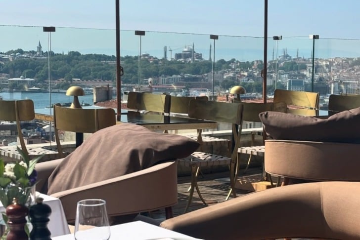 Le Fumoir Rooftop