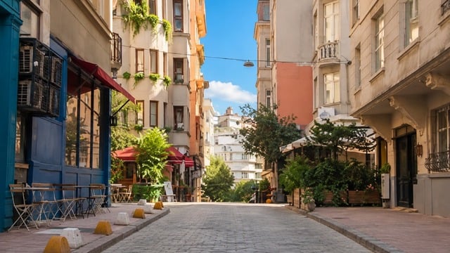 Cihangir'de Bir Gün: Cihangir Gezi Rehberi