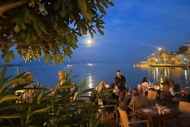 Cafe Inn