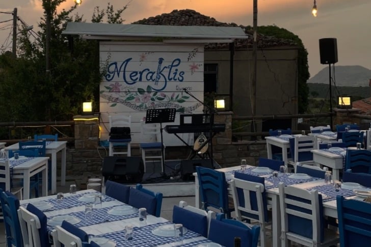 Meraklis Taverna