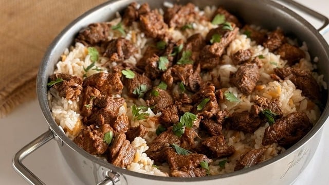Selver'in Tarifi: Pirinçli Ankara Tava