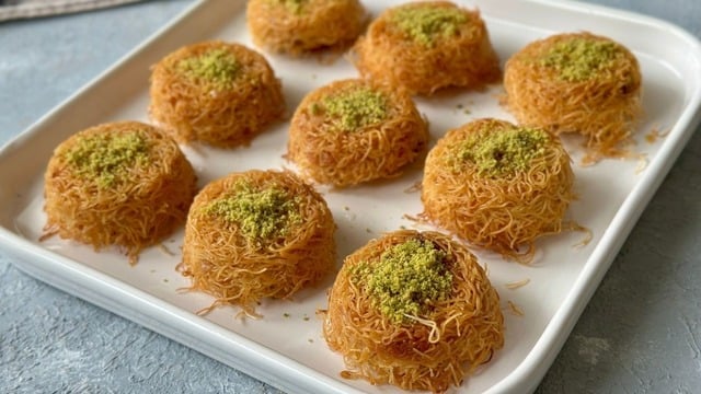 Çiğdem'in Tarifi: Porsiyonluk Kadayıf Tatlısı