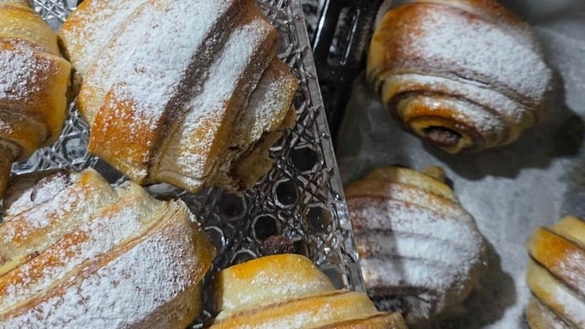 Kat Kat Lezzetiyle: Çikolatalı Pratik Kruvasan