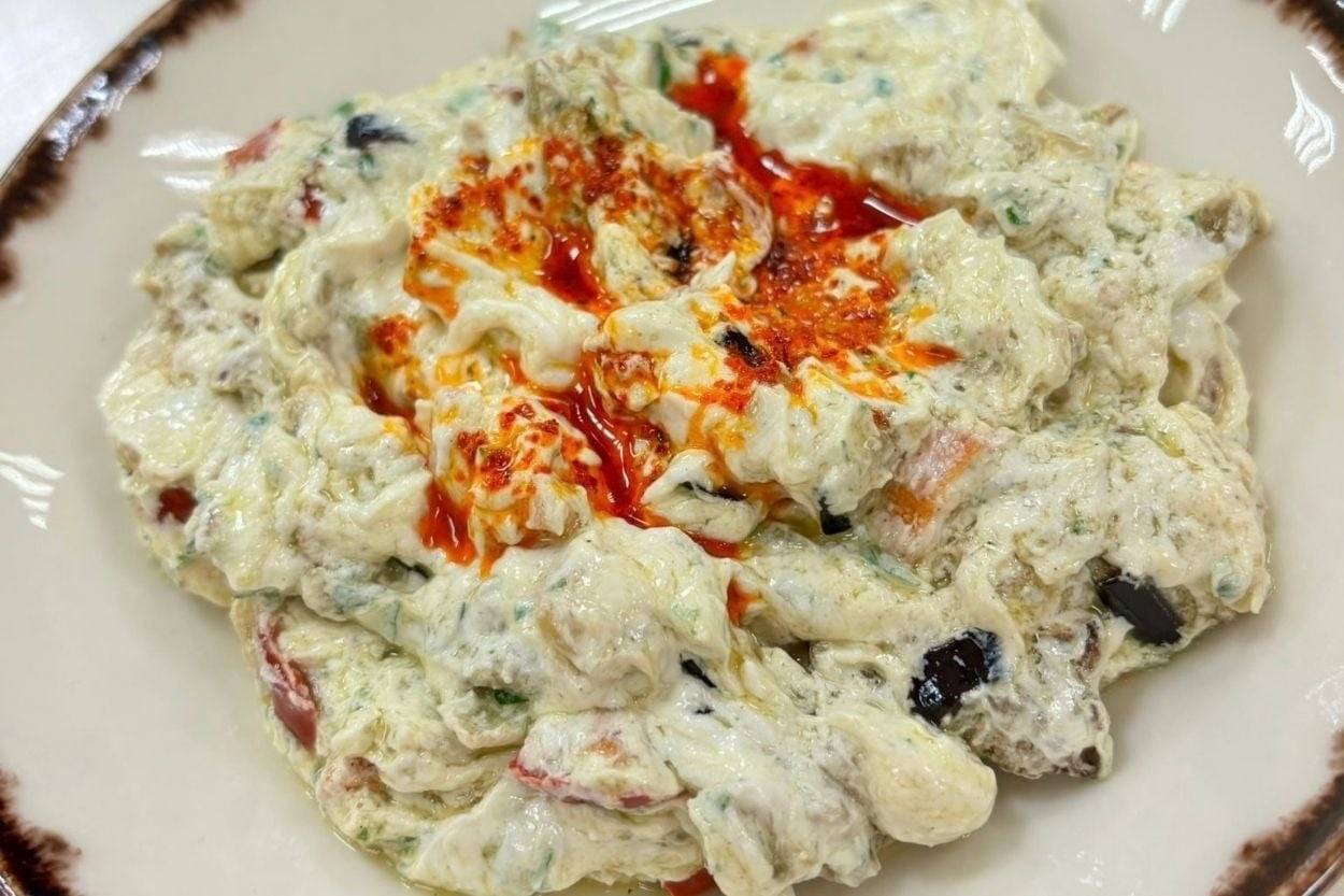 Rüveyda'nın Tarifi: Tahinli Şakşuka