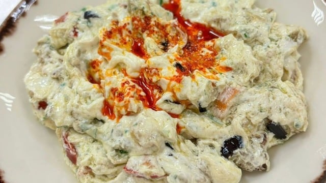 Rüveyda'nın Tarifi: Tahinli Şakşuka