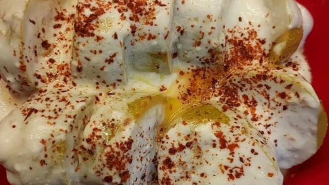 Nefis Sosuyla: Kuru Reyhanlı Katıklı Dolma