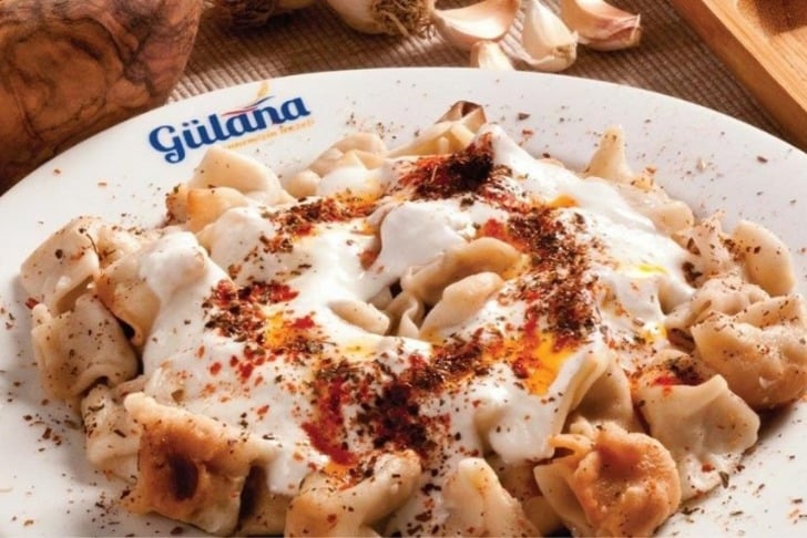 Gülana Mantı Börek