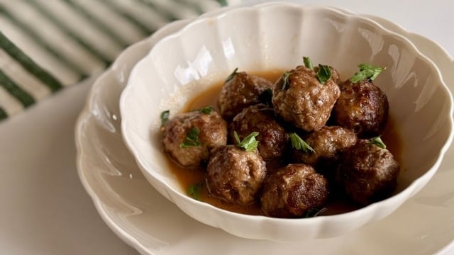 Fadime'nin Tarifi: Gravy Soslu Köfte