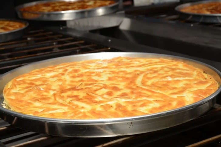 Has Börek