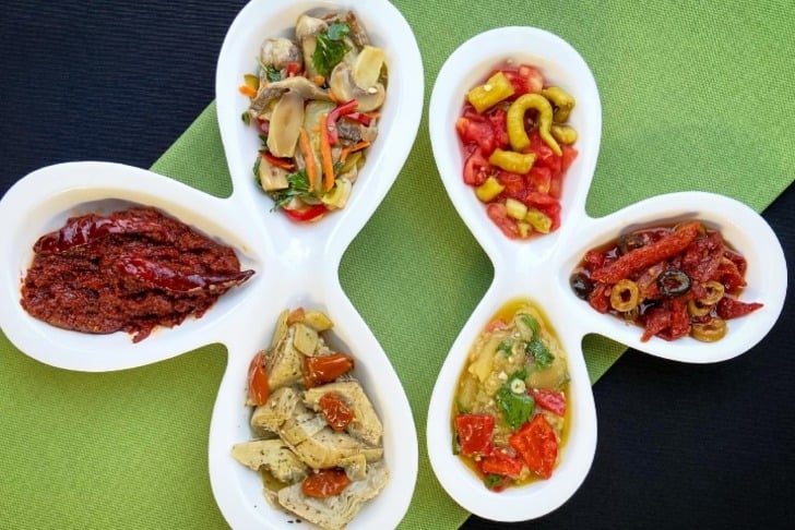 Mydanose Meze