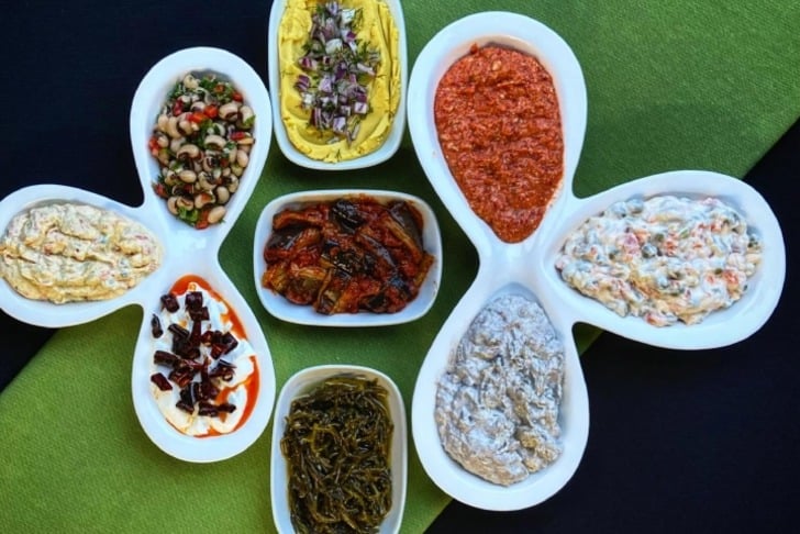 Mydanose Meze