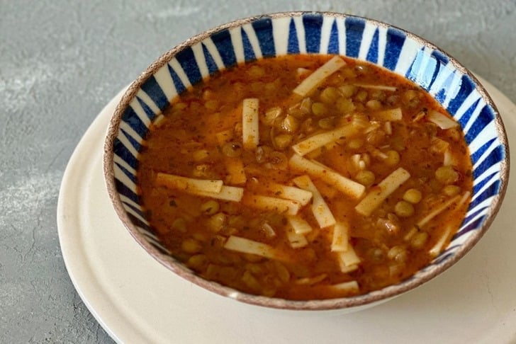 Erişteli Yeşil Mercimek Çorbası Tarifi