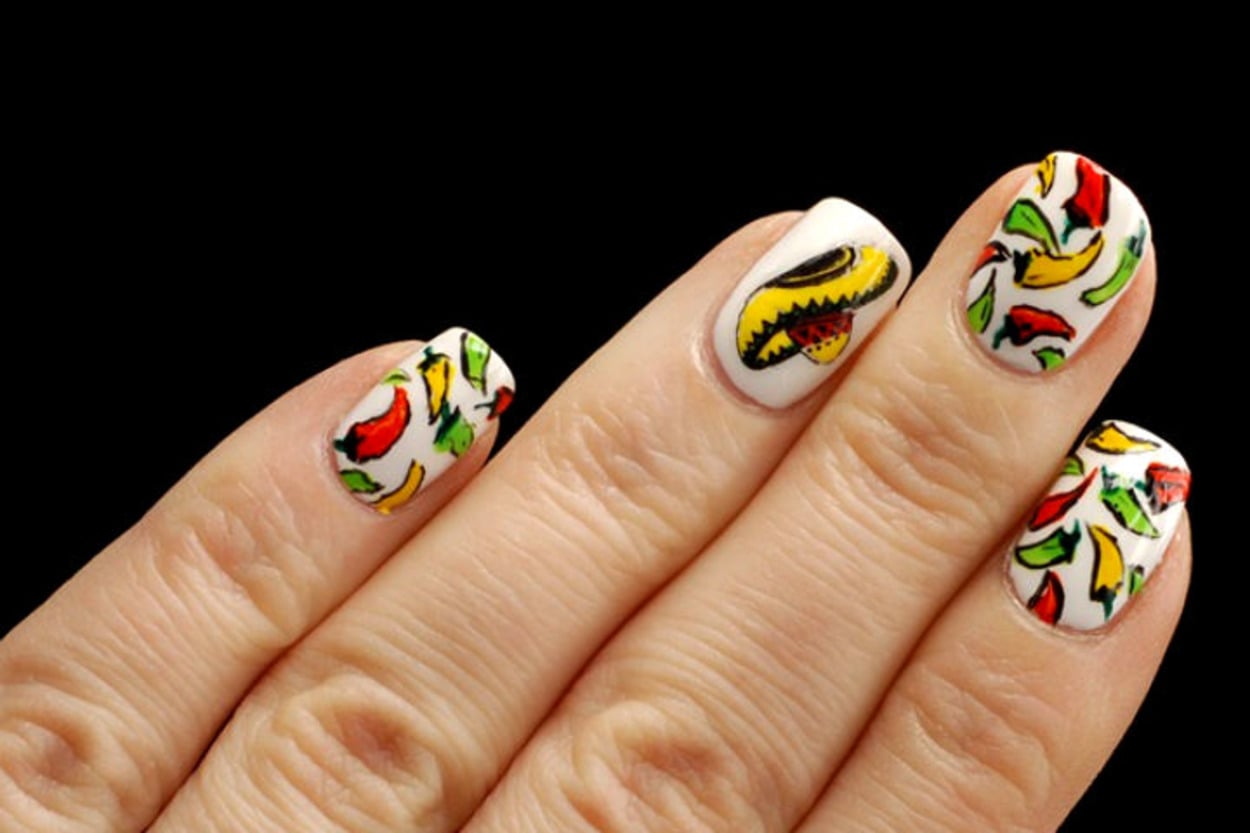 Tırnaklarınızı Şölene Çevirebileceğiniz Nail Art Yapımı ve 10 Lezzetli Örnek