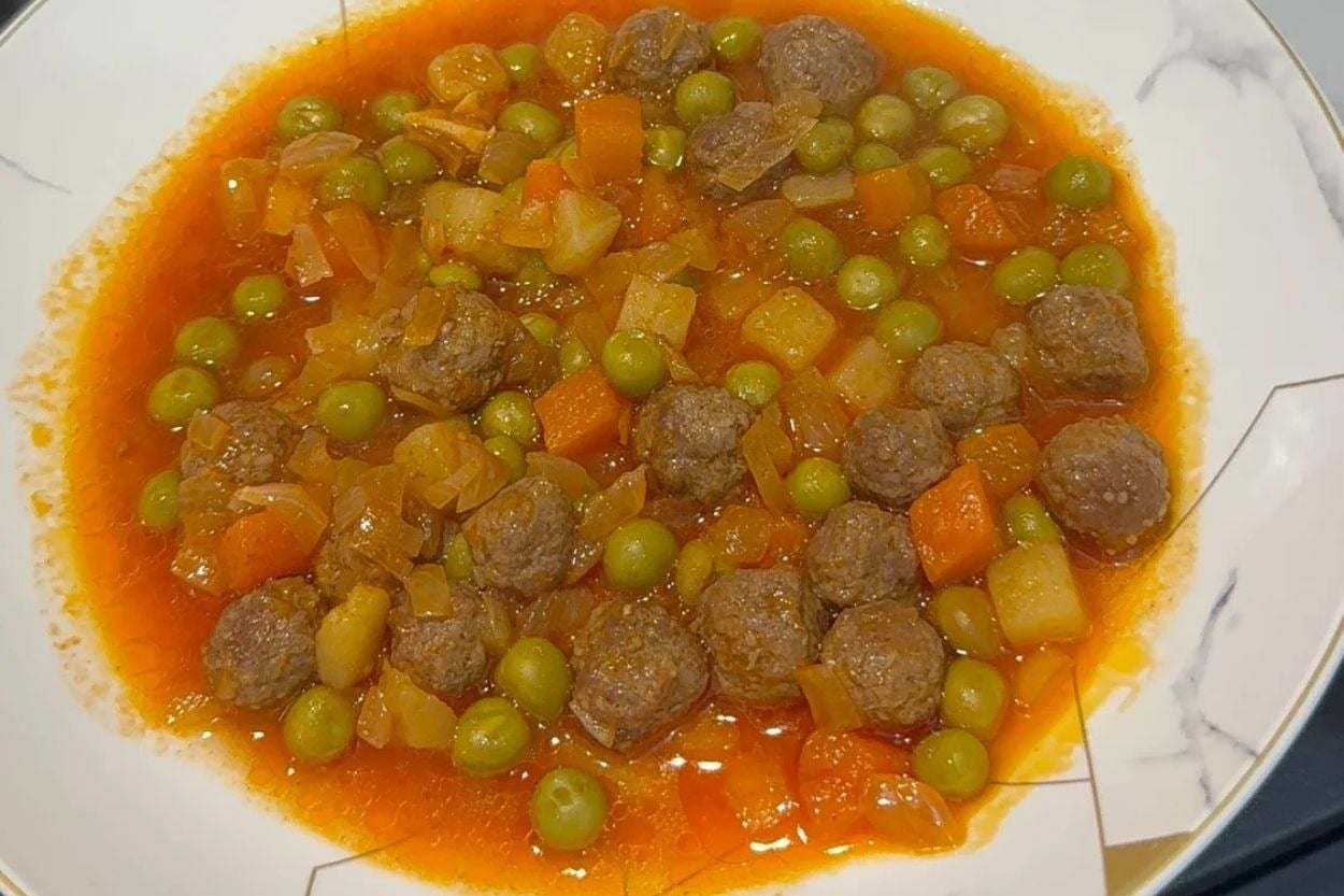 İç Isıtan: Sulu Köfteli Bezelye