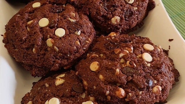 Bol Çikolatalı: Atom Cookie