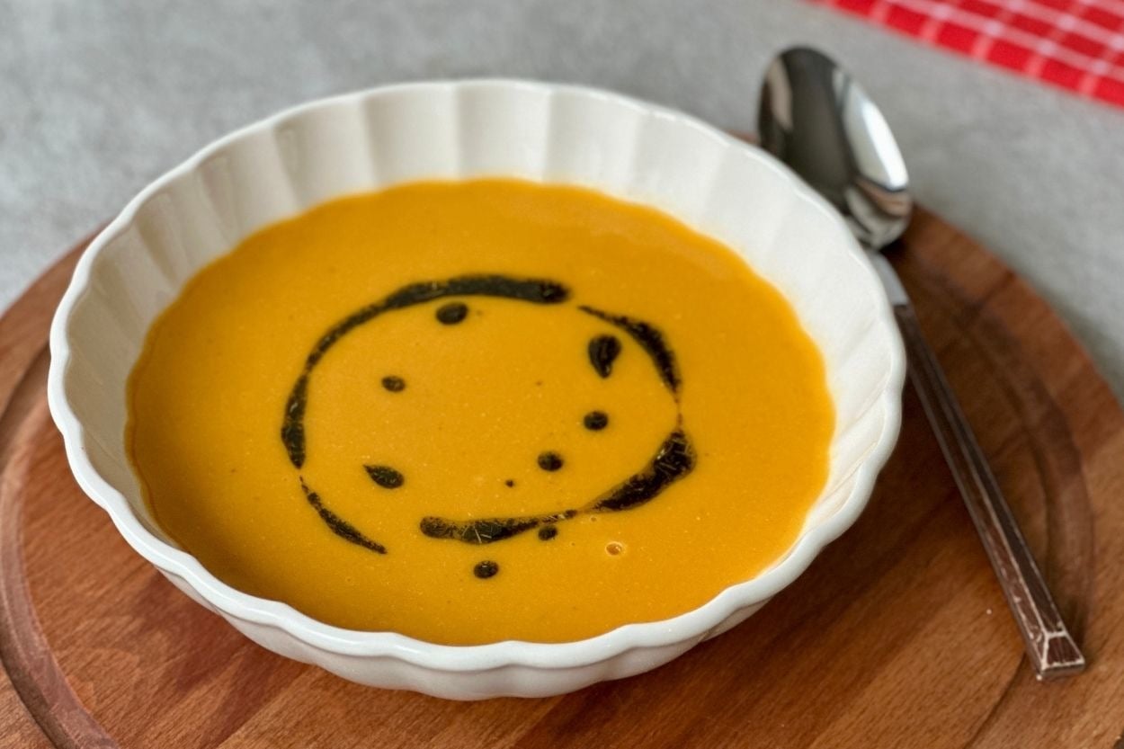 Huriye'nin Tarifi: Nohutlu Mercimek Çorbası