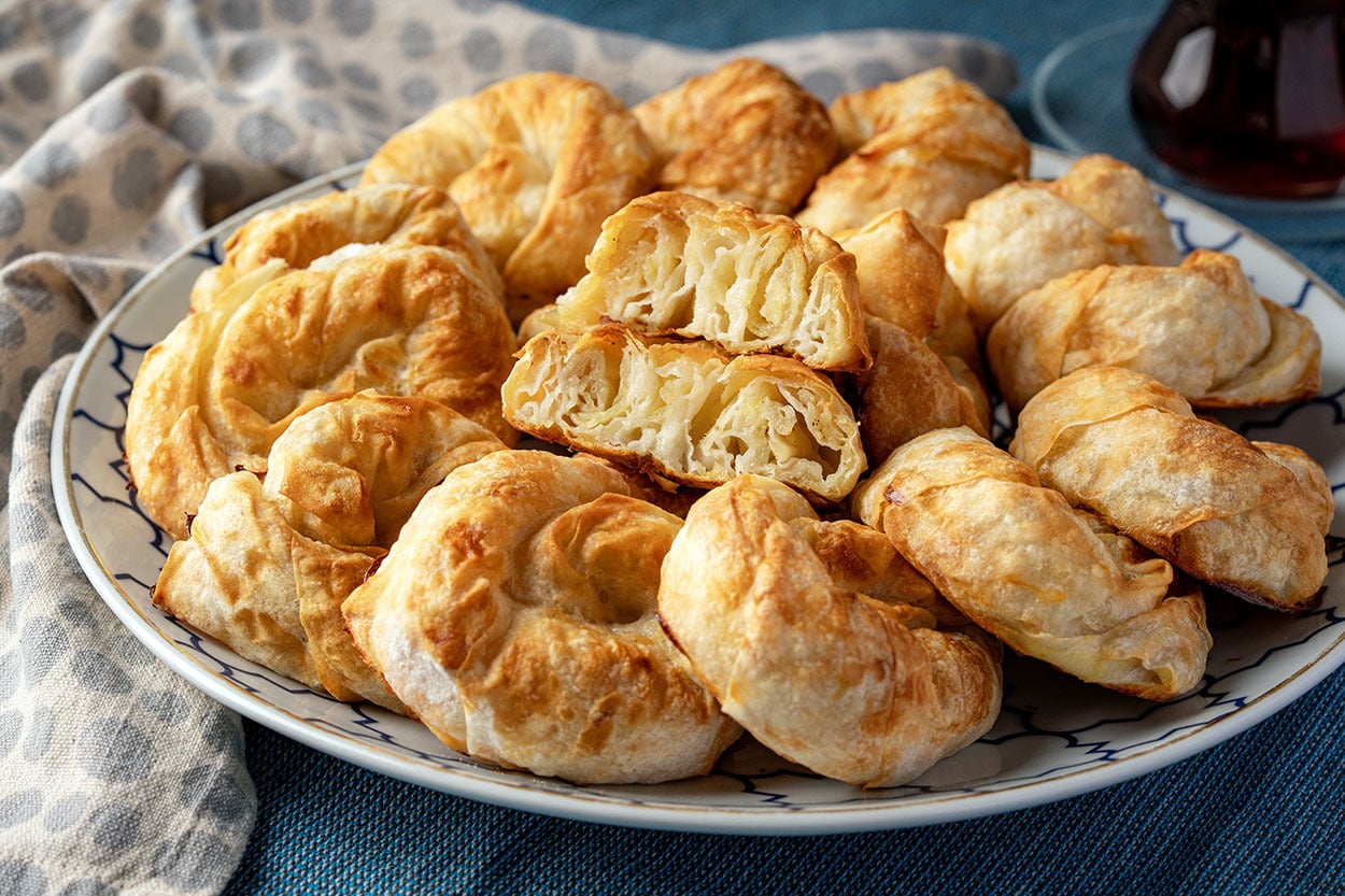 Her Tarif Defterinde Olmalı: Patatesli Börek