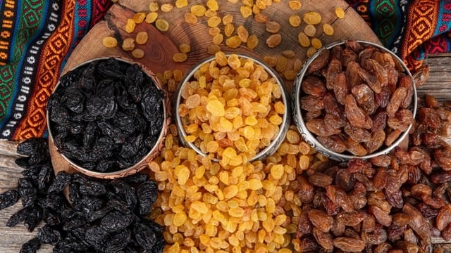 Kuru Üzüm Kaç Kalori? Diyette Kuru Üzüm Yenir mi?