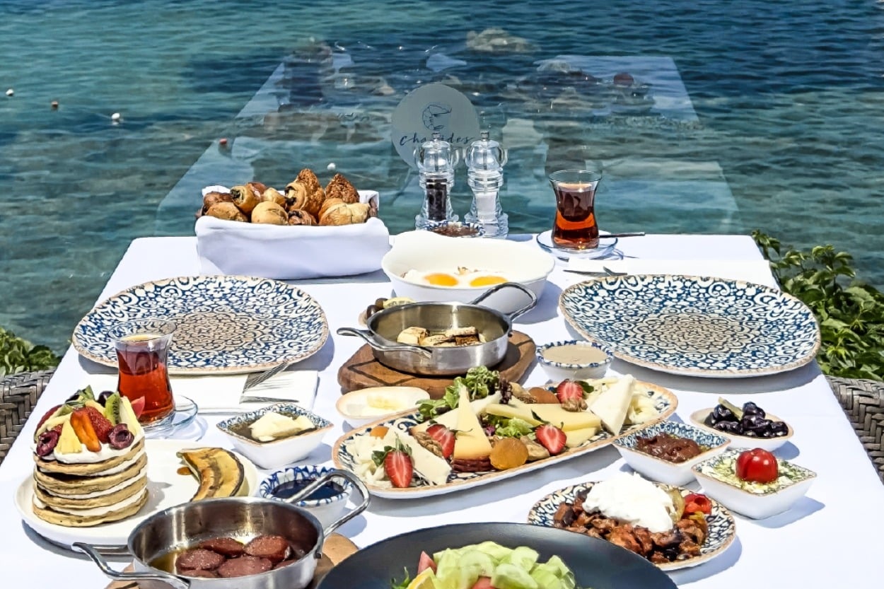 Kuşadası En İyi Kahvaltı Mekanları - 2026