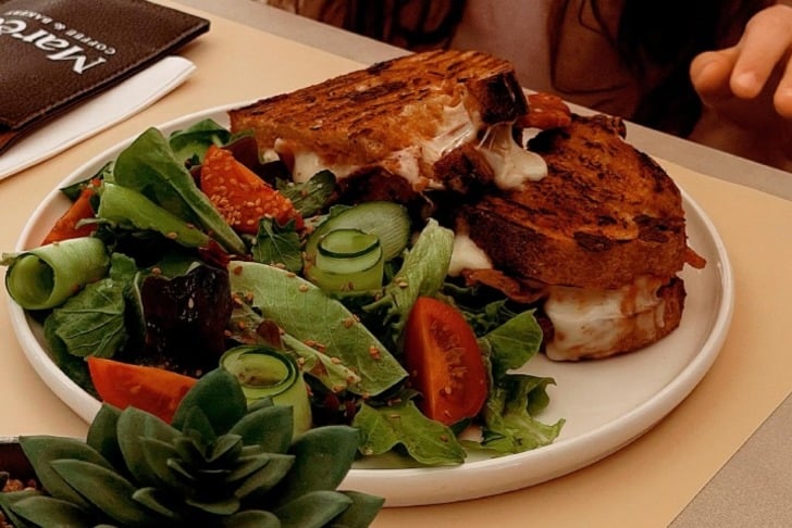 Maree Cafe