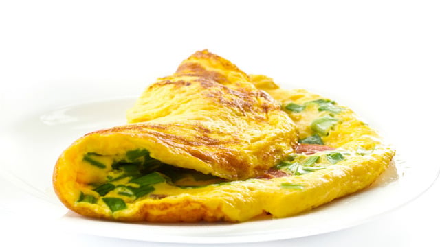 Yumurta Bile Memnun: Keçi Peynirli ve Otlu Omlet