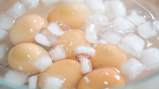 Vakit Nakittir: Sadece 30 Saniyede Yumurta Nasıl Soyulur?