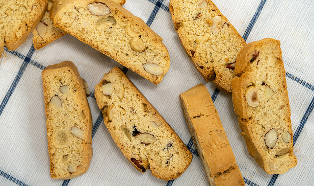 Kokusu Evi Sarar: Kahveli Biscotti