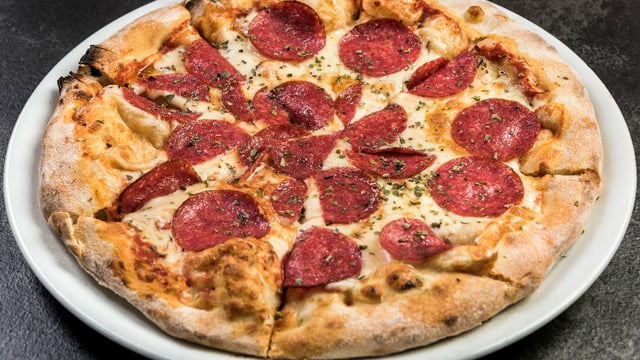 Hepsinden Bol Bol: Şarküteri Pizza