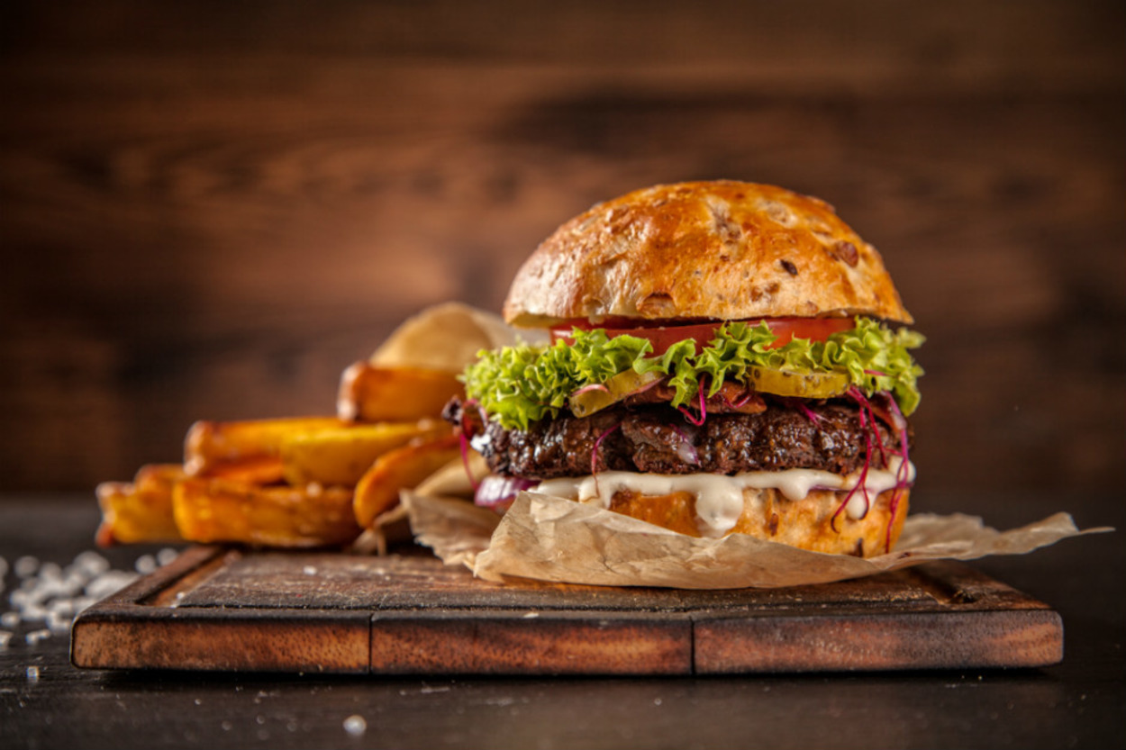 Hiç Bu Kadar Kolay Olmamıştı: Klasik Hamburger
