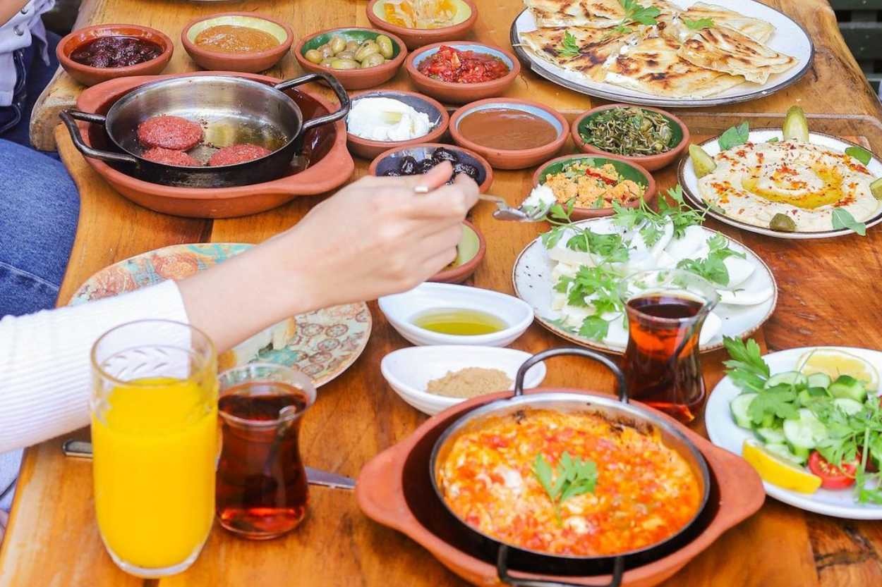 Cihangir'e Gittiğinizde Kahvaltı Yapabileceğiniz 10 Nefis Mekan