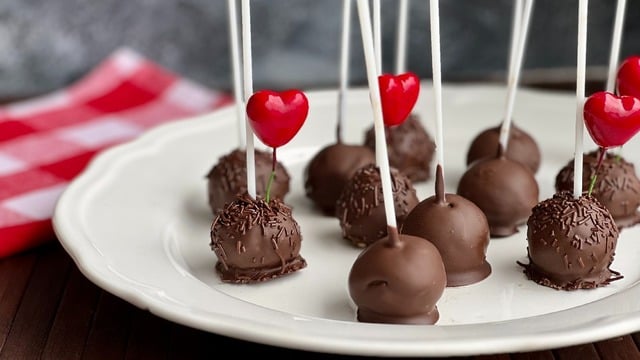 Kutlama Var: Cake Pops