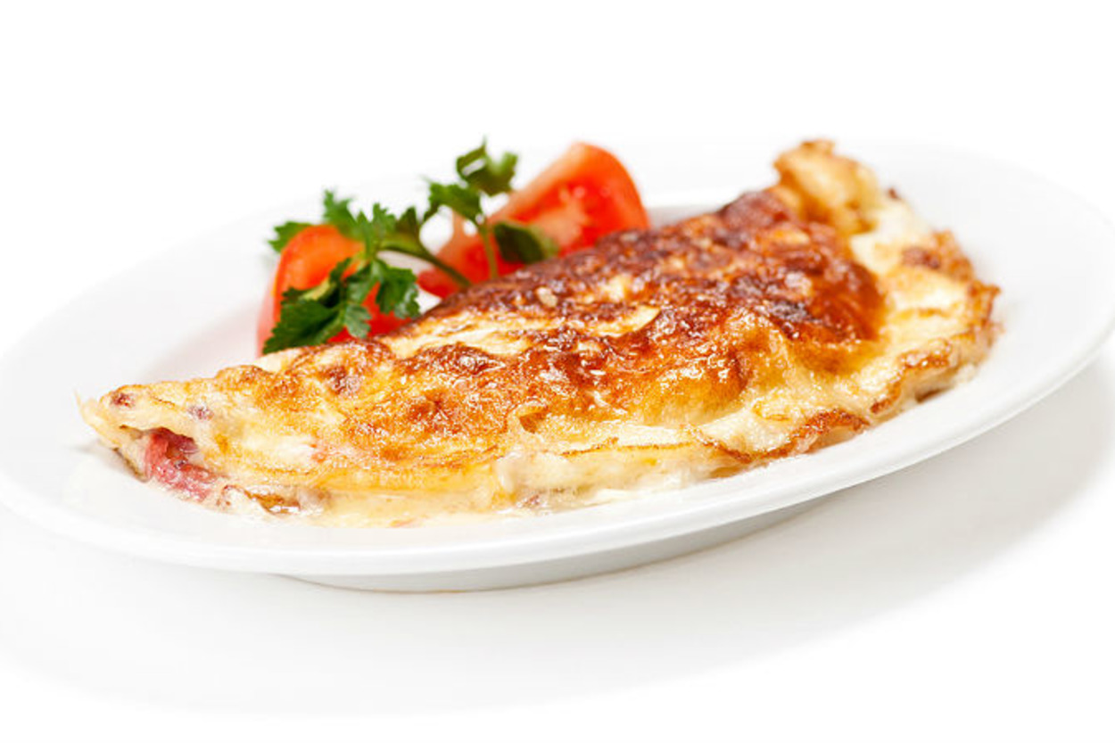 CookZone'dan: Kurutulmuş Domatesli ve Zeytinli Omlet