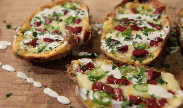 Sanırsın Pizza: Fırında Patates Kabukları [İZLE]
