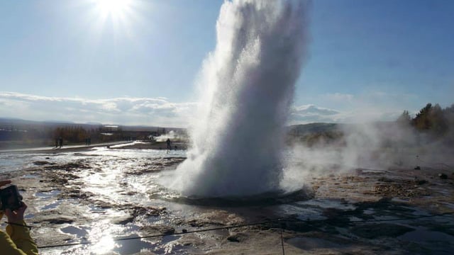 İzlanda'nın Reykjavik Yolları Taştan, Eyjafjallajokul Çıkardın Beni Baştan