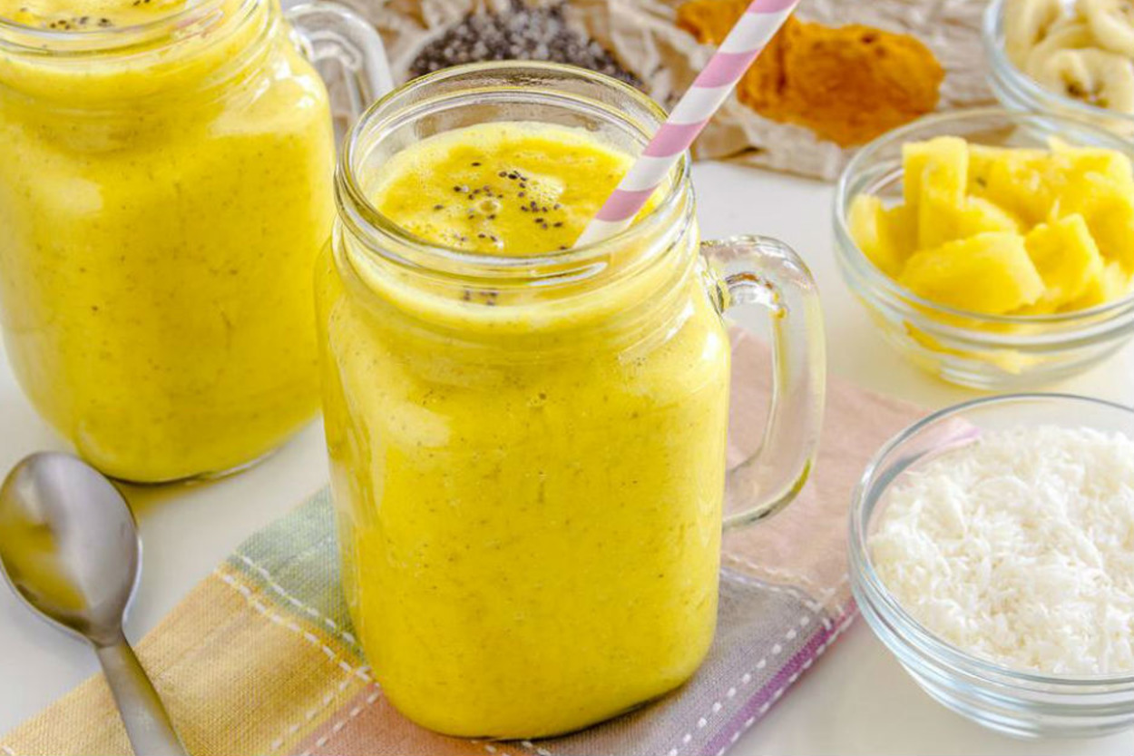 Kilo Vermenize Yardımcı Olacak Bahar Esintili 10 Smoothie Tarifi
