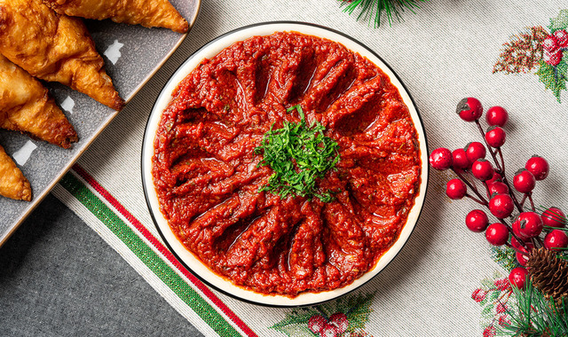 İkramların Şahı: Acılı Ezme