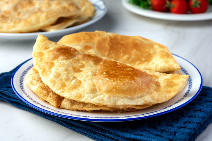 Yağ Çekmeyen Çiğ Börek Tarifi