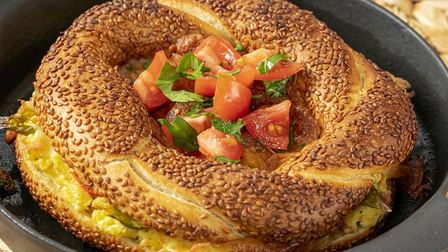 Kahvaltının Yeni Yıldızı: Simit Burger