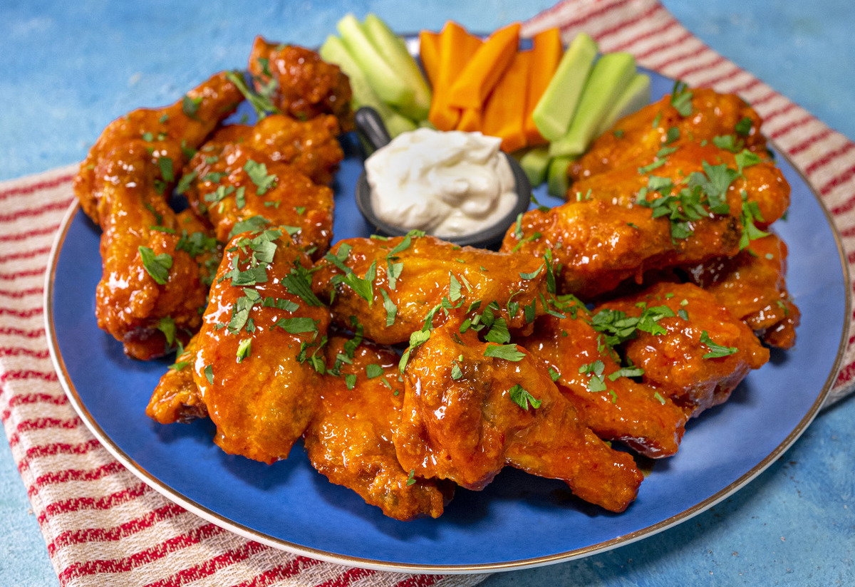 Sırrı Sosunda: Buffalo Soslu Kanat (Buffalo Wings) Tarifi