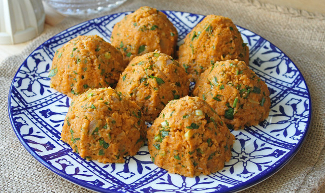 Daha Neler: Limon Sıkacağında Mercimek Köftesi