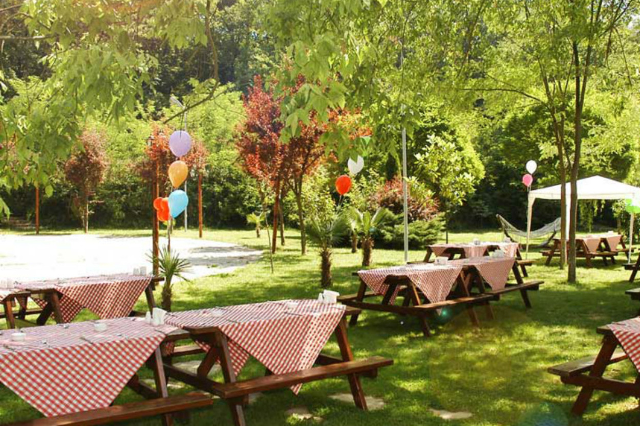 Açık Havanın İştahı Açtığını Bilenlere İstanbul'un Bol Yeşillikli 9 Kır Restoranı