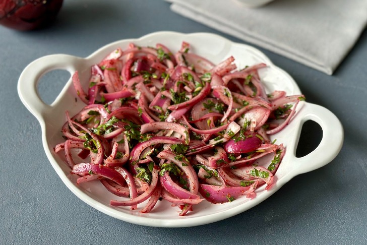 Kırmızı Soğan Salatası Tarifi