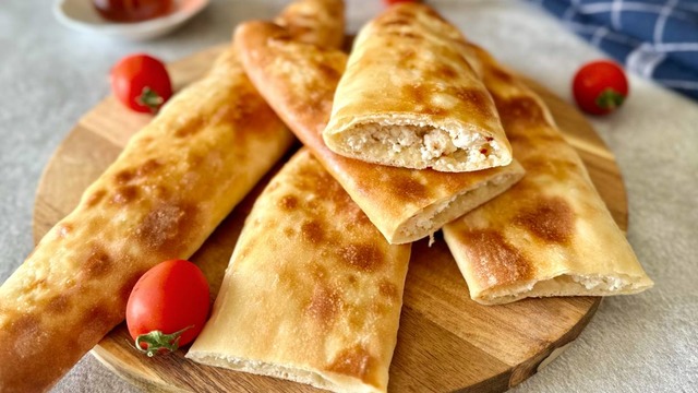 Hamuru Yumuşacık: Peynirli Kır Pidesi
