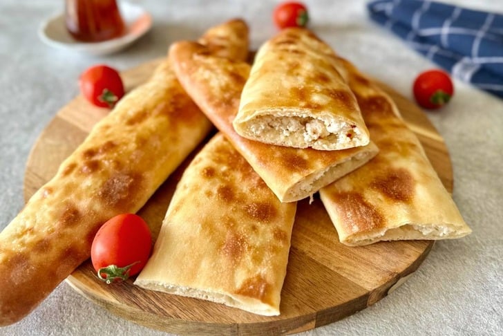 Peynirli Kır Pidesi Tarifi