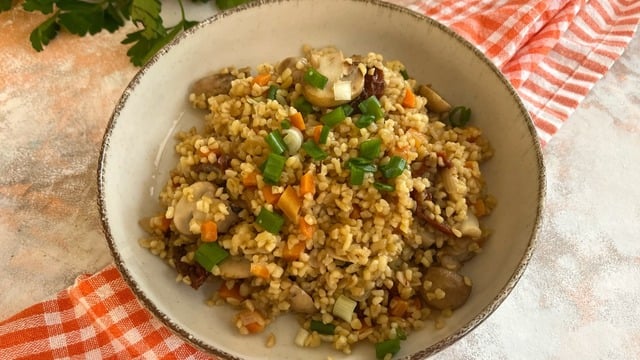 Tek Tek Dökülsün: Mantarlı Bulgur Pilavı