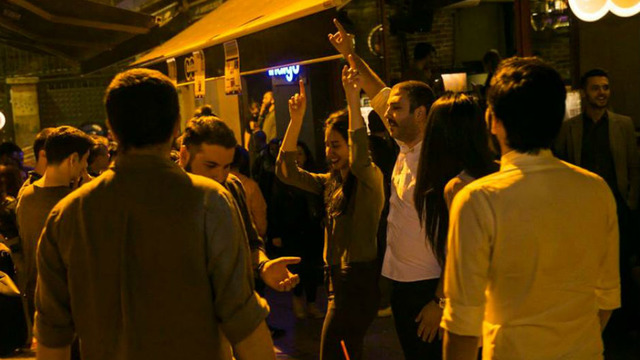 Hafta Sonu Evde Oturmak İstemeyenler İçin İstanbul'un Eğlencesi Gece Başlayan 8 Mekanı