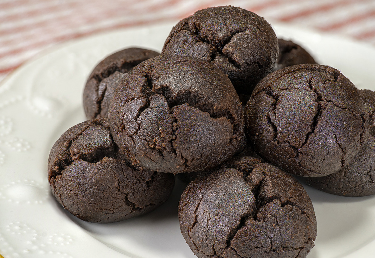 Islak Dokusuyla: Brownie Kurabiye Tarifi