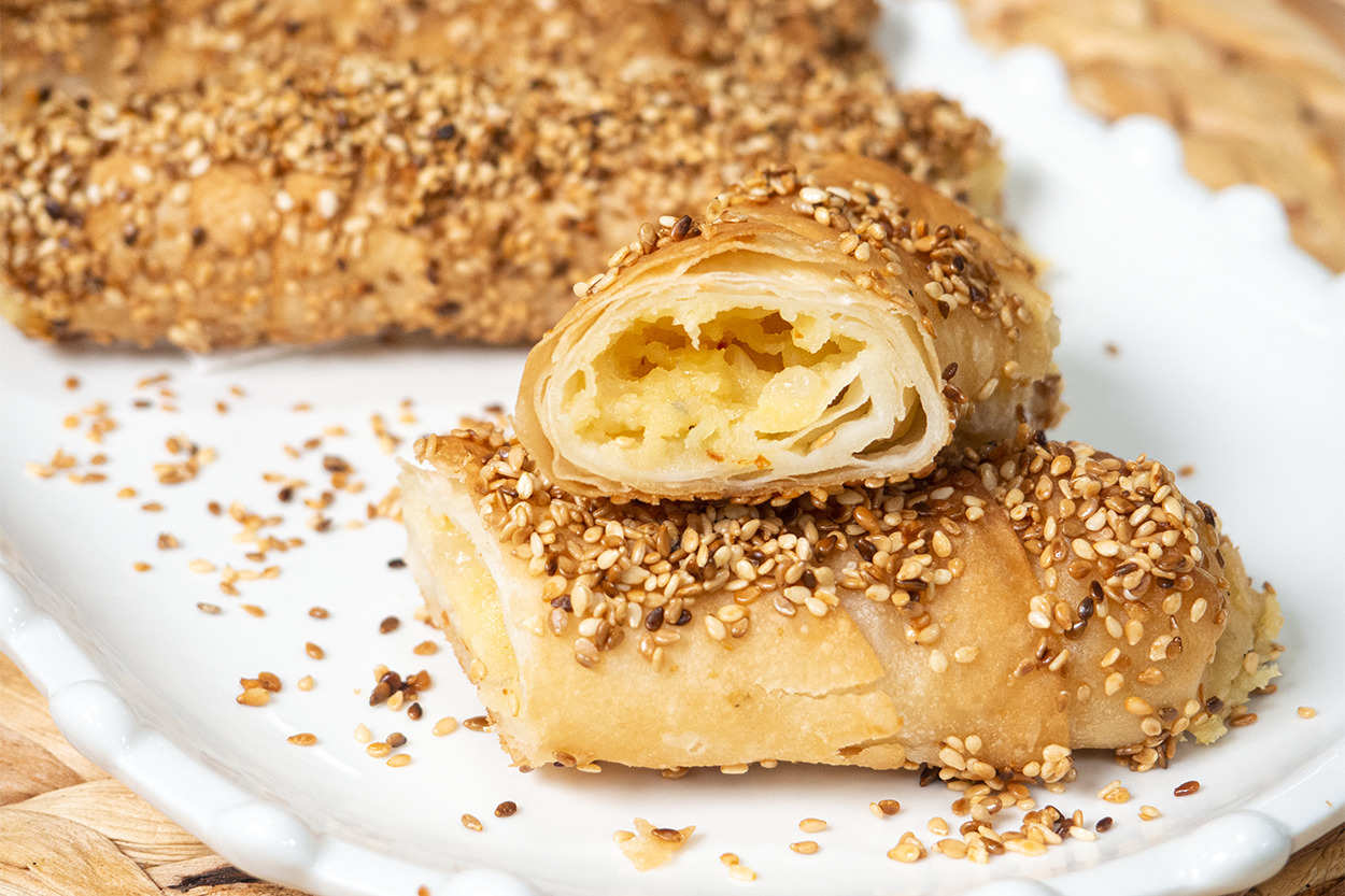 Çıtırlıkta Bir Numara: Patatesli Simit Böreği