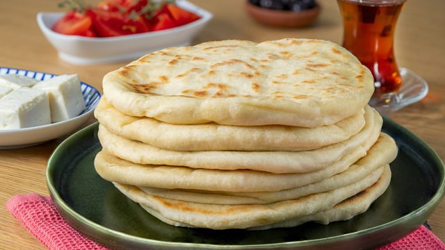 Hamuru Puf Puf: Tavada Bazlama